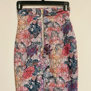 Le chateau pencil skirt